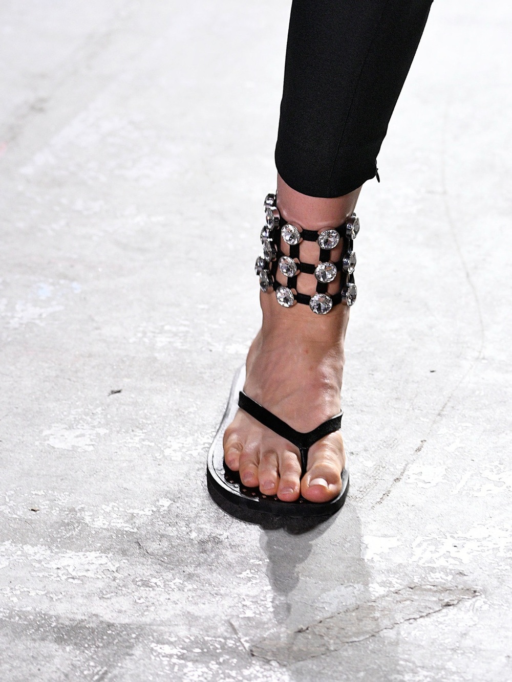 ALEXANDER WANG Leather Aubrey Sandals in black size 10 (40) Swarovski - Picture 5 of 10